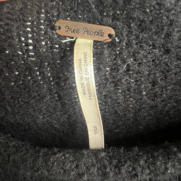 FREE PEOPLE Cropped Sweater High Neck Flared Sleeve Raw Hem Black Womens Size S - Picture 6 of 8